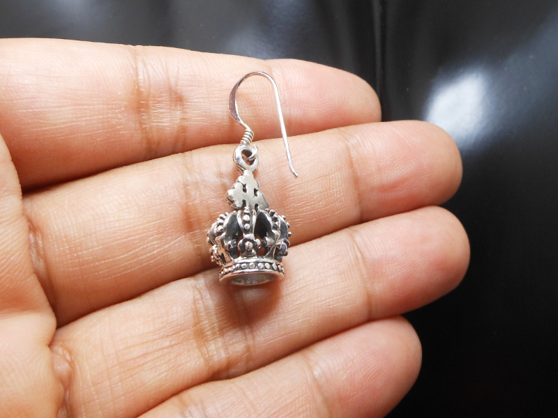Handmade 925 Sterling Silver Small Textured Royal Crown Dangle Earrings – Vintage Regal Jewelry - Image 3