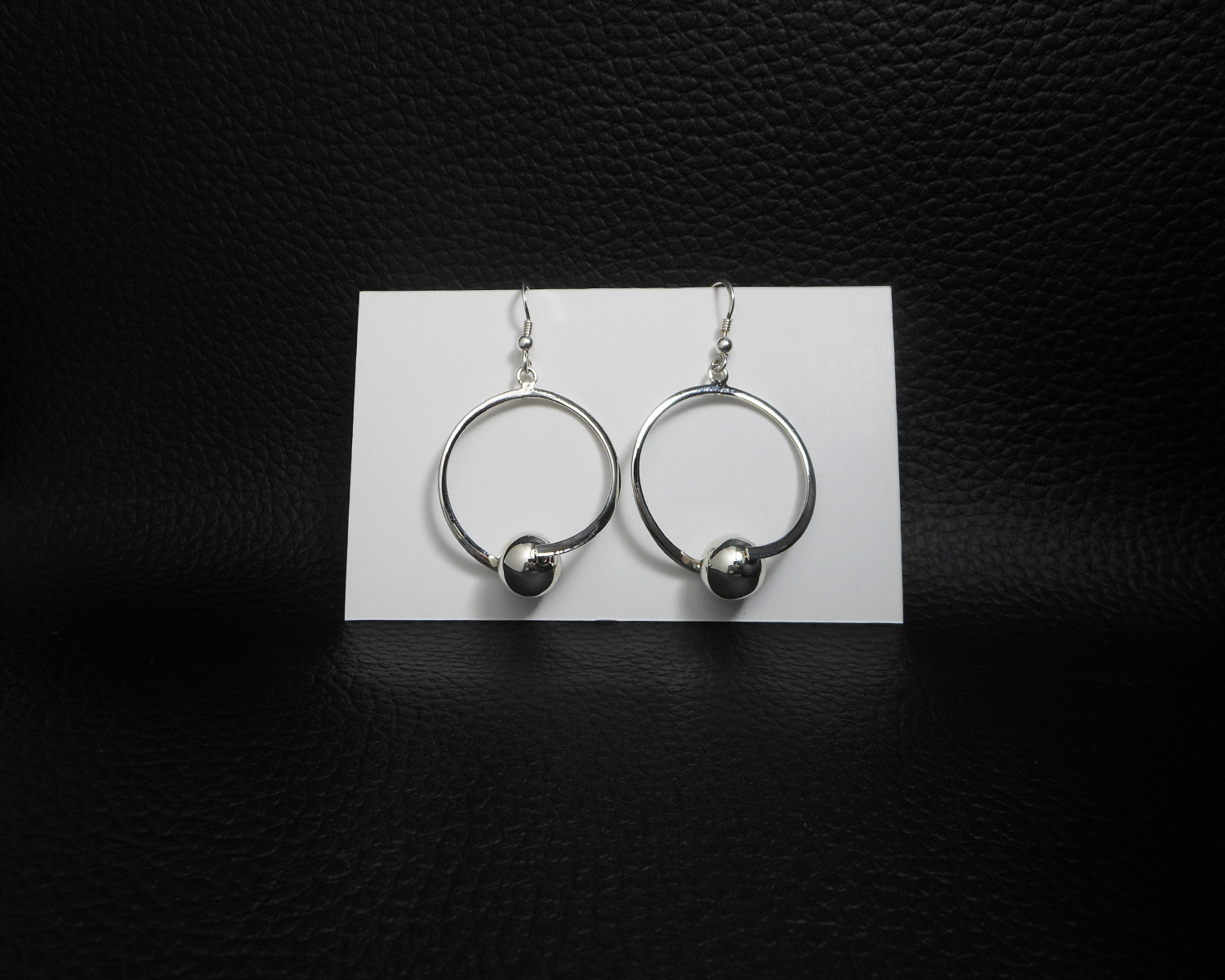 Handmade 925 Sterling Silver Circle & Bead Drop Earrings – Contemporary Geometric Jewelry - Image 4