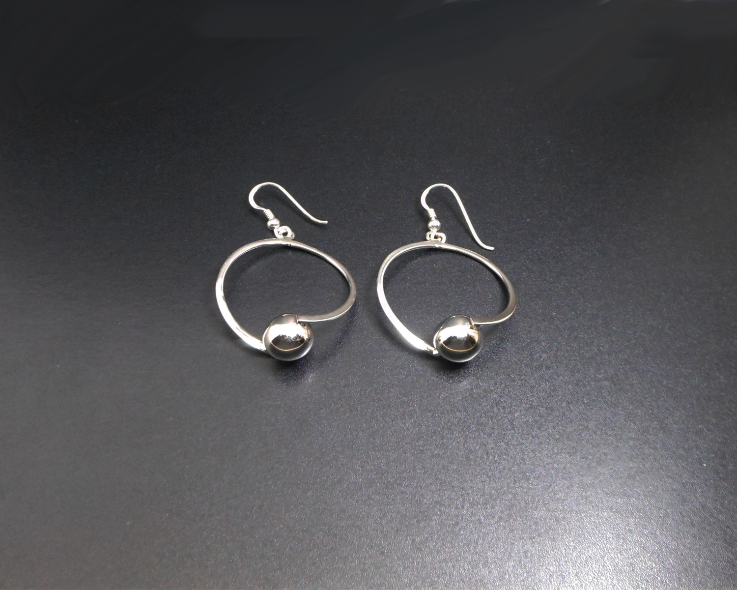 Handmade 925 Sterling Silver Circle & Bead Drop Earrings – Contemporary Geometric Jewelry - Image 7