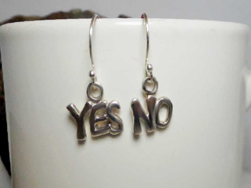 Handmade 925 Sterling Silver Yes No Mismatch Earrings – Unique Word Letter Drop Jewelry - Image 7