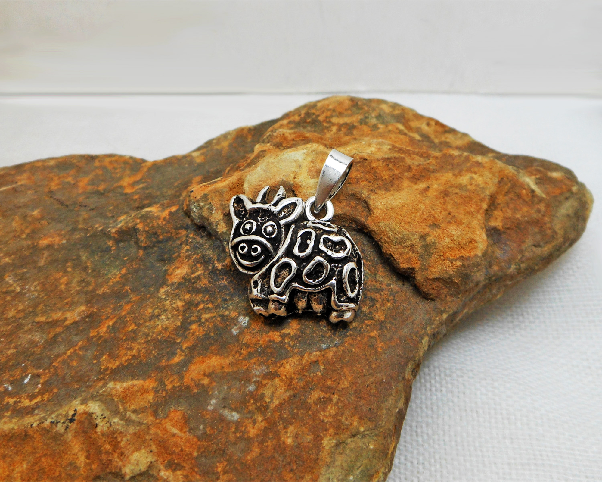 Handmade 925 Sterling Silver Moving Cow Pendant - Unisex Textured Animal Jewelry - Image 7