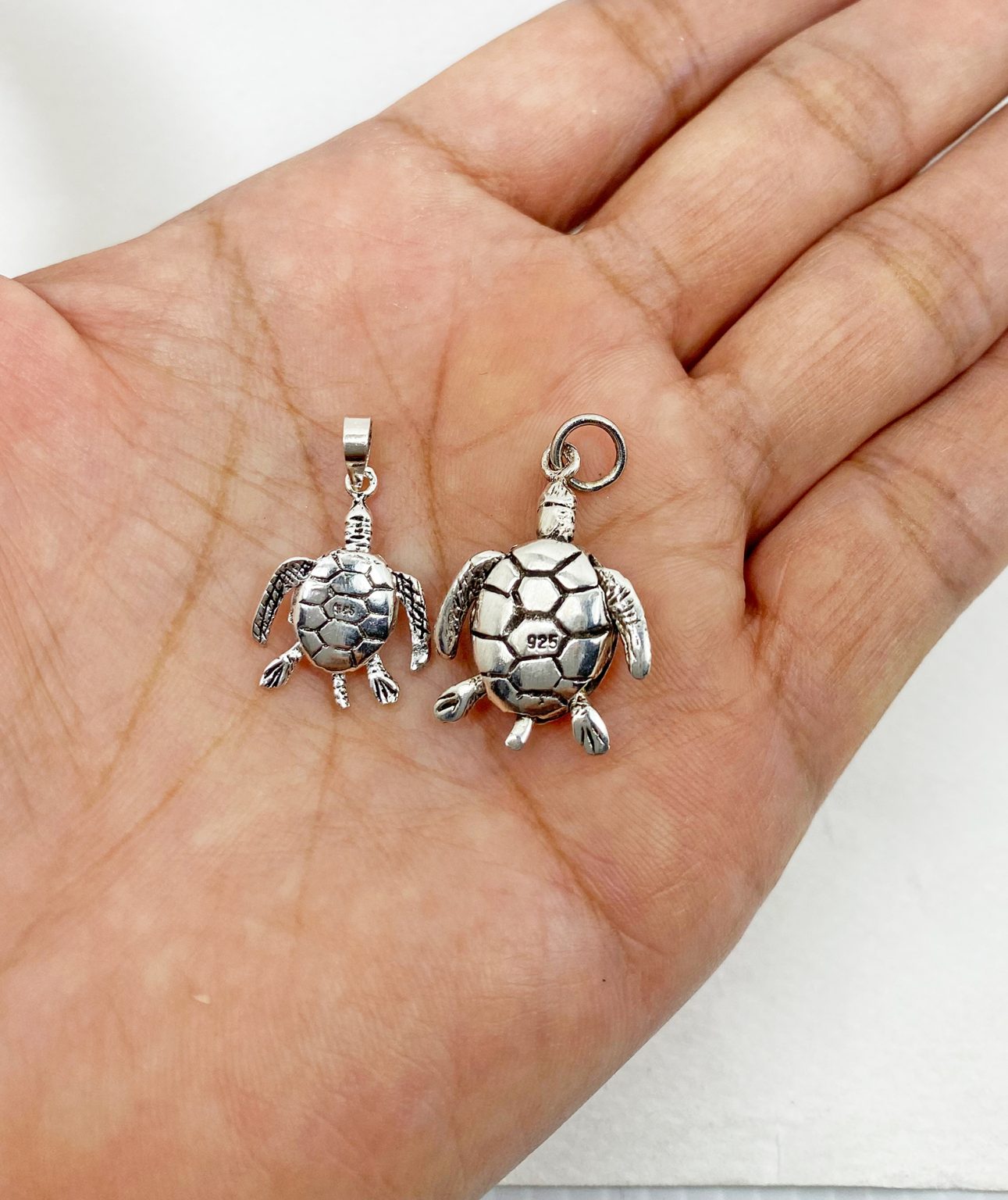 Sup Silver Movable Mother & Baby Turtles Pendant, 925 Silver Animal