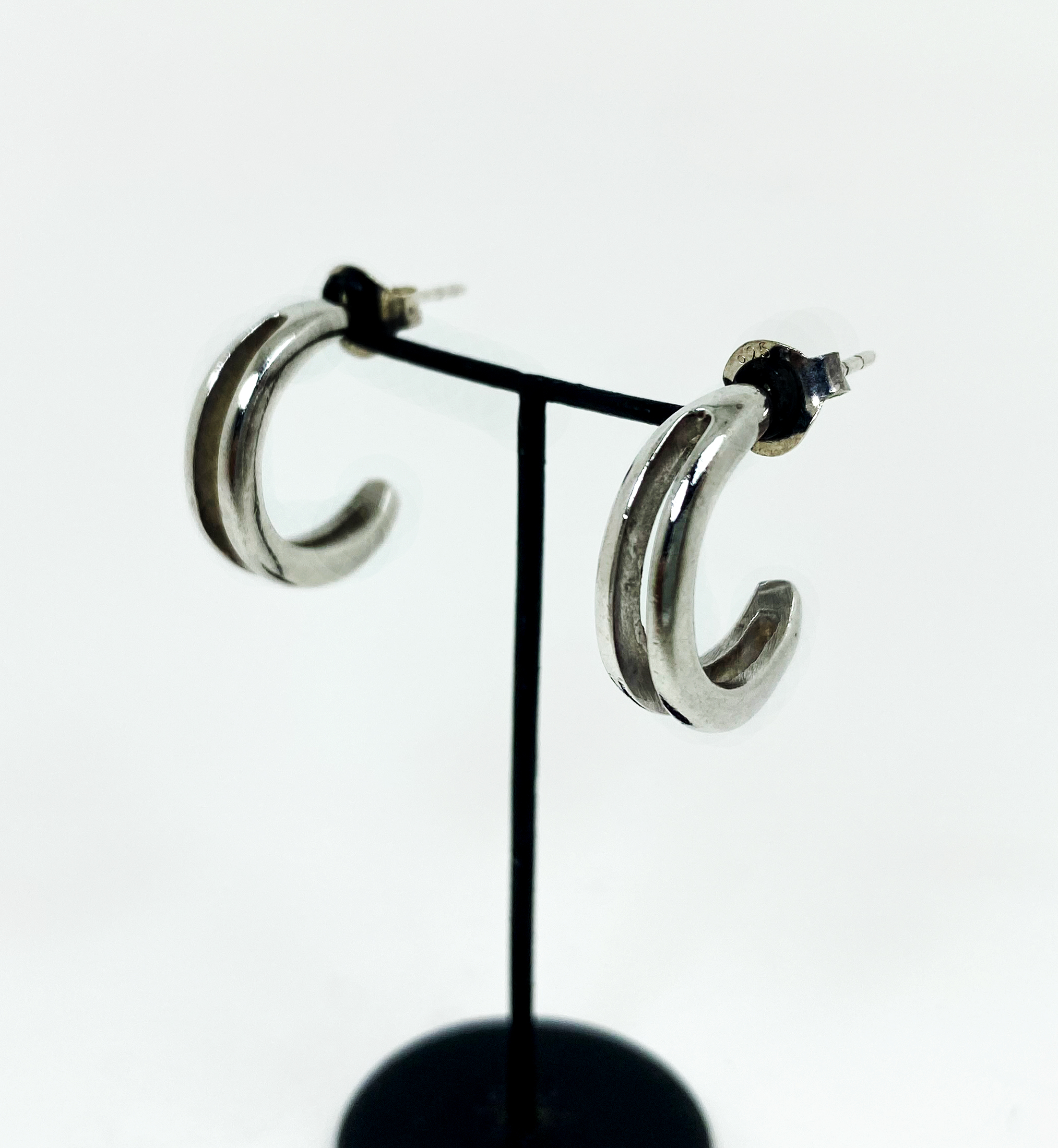 Minimalist 925 Sterling Silver Petal Hoop Earrings – Handmade Open Design Jewelry - Image 4