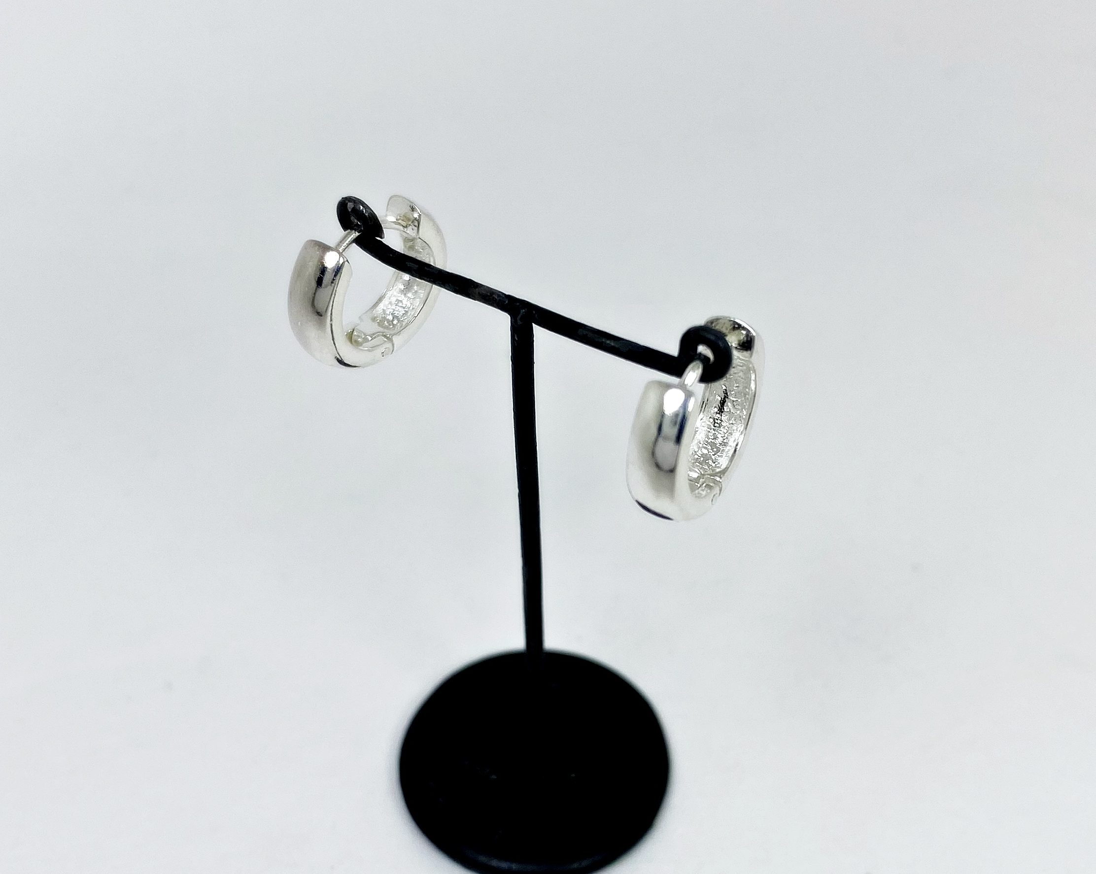 handmade-925-sterling-silver-4mm-round-huggie-hoop-earrings