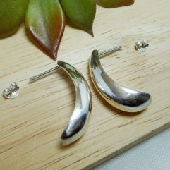 925 Sterling Silver Puffy Curved Stud Earrings – Handmade Geometric Jewelry
