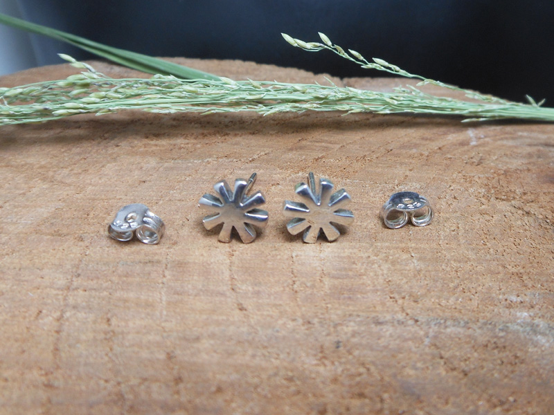 Minimalist Daisy Flower Stud Earrings 925 Sterling Silver – Handmade Floral Jewelry - Image 6
